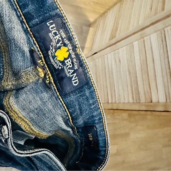 Lucky Brand Indigo Straight Leg Women's Jeans - Picture 3 of 3